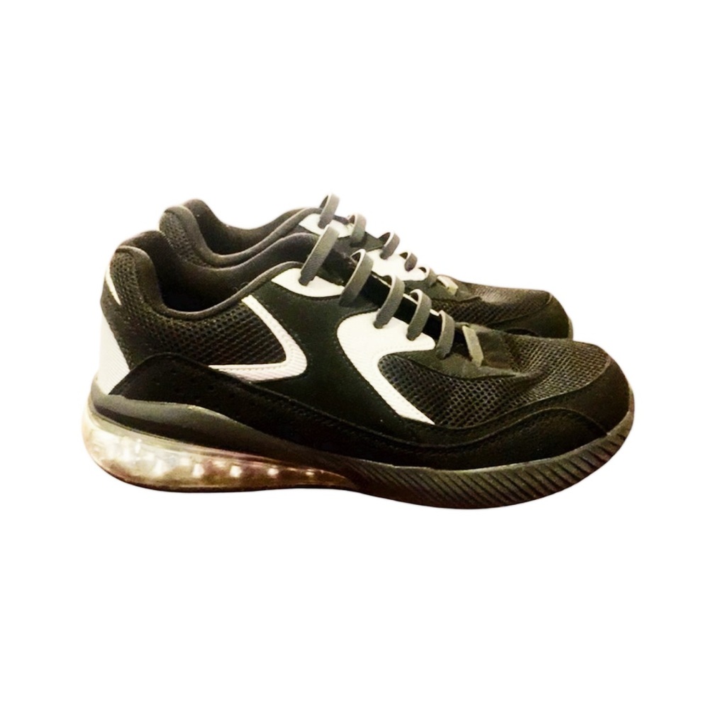 Shaq Black and Gray Men's Sneakers mesh athletic slip on sneakers. Worn 1X. - Picture 2 of 6